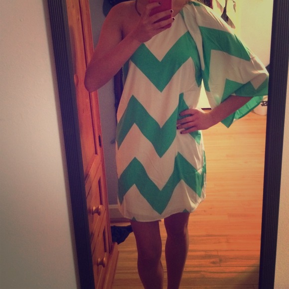 Green and white chevron dress!