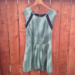 Bubble pop green dress