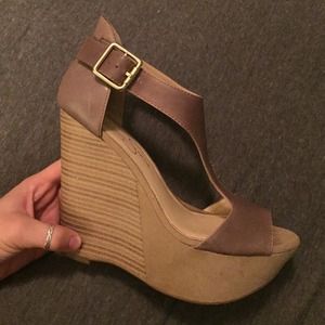 Jessica Simpson wedges