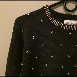 Vintage sweater with gold beads