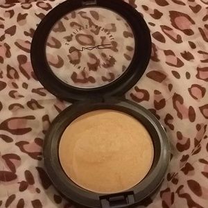 MAC Mineralize Skinfinish