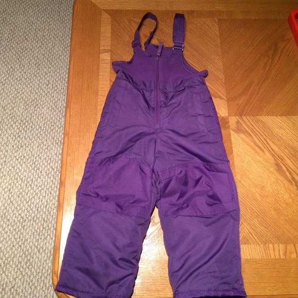 💜Toddler bib snow suit - size 3T.