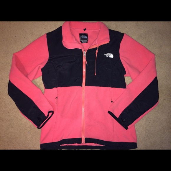 The north face denali jacket MAKE OFFER!!