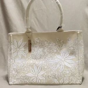 NEIMAN MARCUS Oscar de la Renta  Tote New w tag