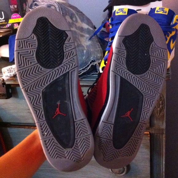 Toro 4s size 3 looking to Trade size 3/4 or sell - Picture 4 of 4