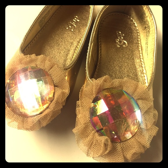 GAP girls flats sz 6T gold w stone