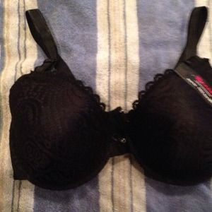 NWT 38DD bra super cute