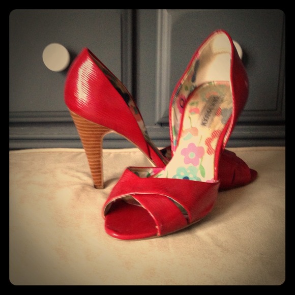 Red Luciles