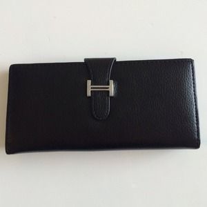 Beautiful wallet brand new