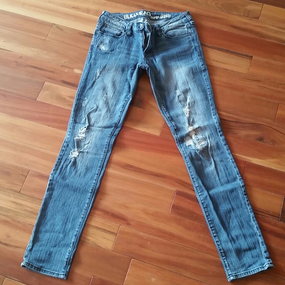 Bullhead skinny size 7 jeans
