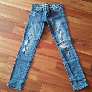 Bullhead skinny size 7 jeans