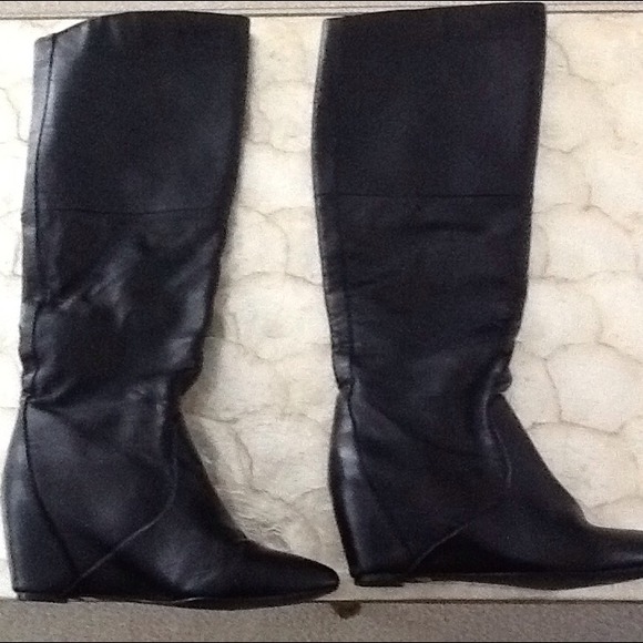 Report size 9 leather boot
