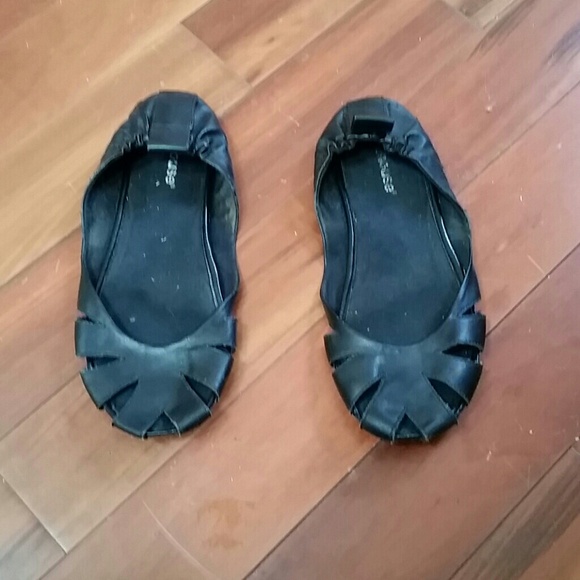 Dollhouse size 7.5 black flats