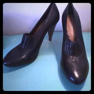 Authentic Coach Black Heels