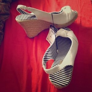 White Wedge  Sandals SIZE XL/10