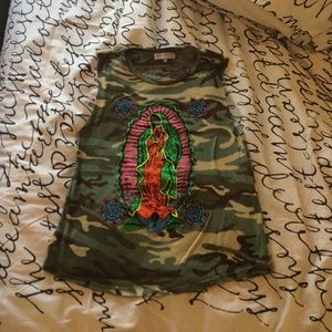 Camo Daydreamer LA muscle tee.