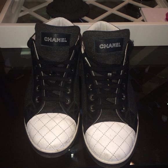 CHANEL sneakers - Picture 3 of 4
