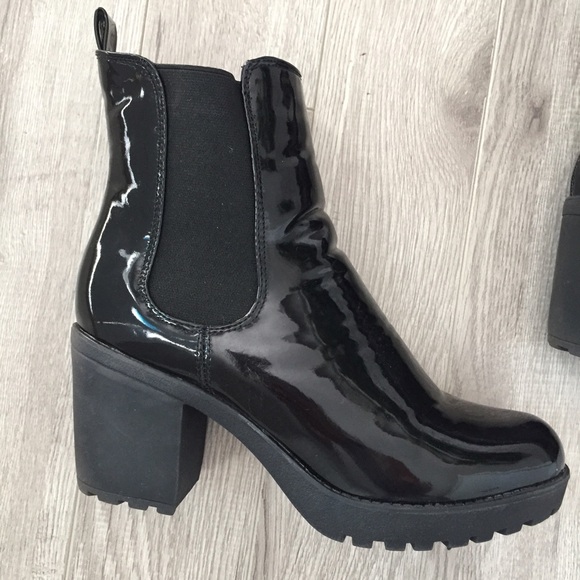 Sold Asos glossy black boots - Picture 3 of 4