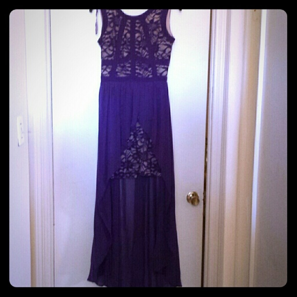 Beautiful lace purple hi-low dressed from Macy's. - Picture 1 of 4