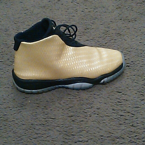 Gold jordan futures - Picture 2 of 4