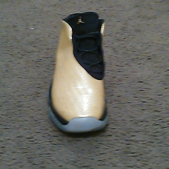 Gold jordan futures - Picture 3 of 4