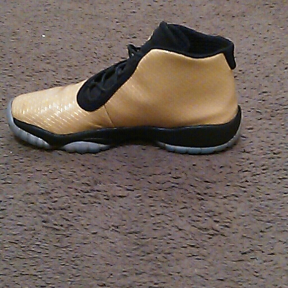 Gold jordan futures - Picture 4 of 4