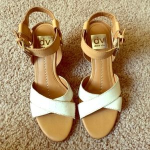 ♦️LAST REDUCTION♦️Dolce Vita Wedge Sandal