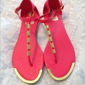 Dolce vita hot pink sandals