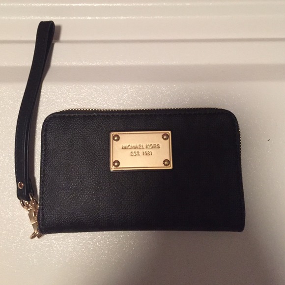 Michael Kors Wallet Wristlet Phone Case