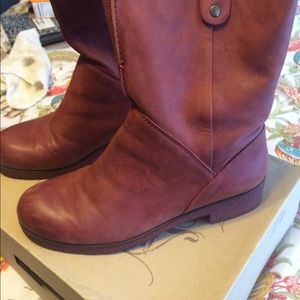 Red leather and Sole NineWest Boot