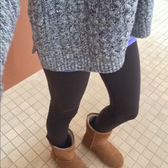 Lululemon skinny groove pants! Size 2 - Picture 1 of 4