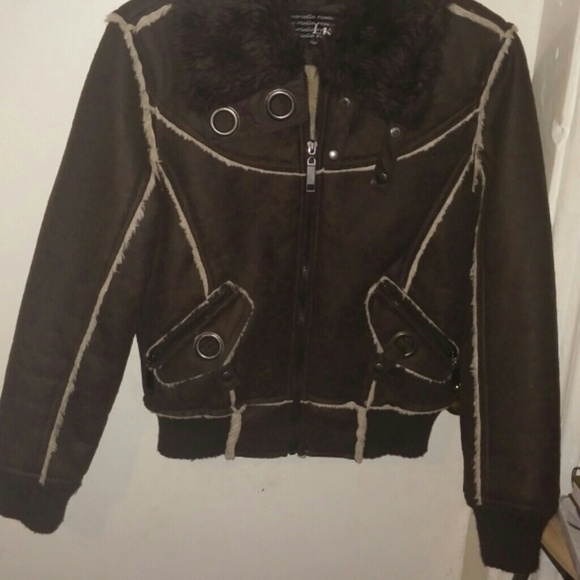 Warm winter bomber style coat - Picture 1 of 3
