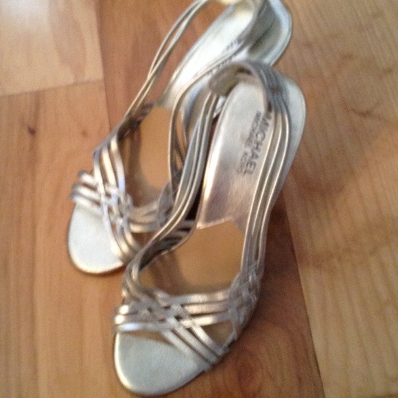 Downtown woven sling back by Michael - Picture 2 of 4