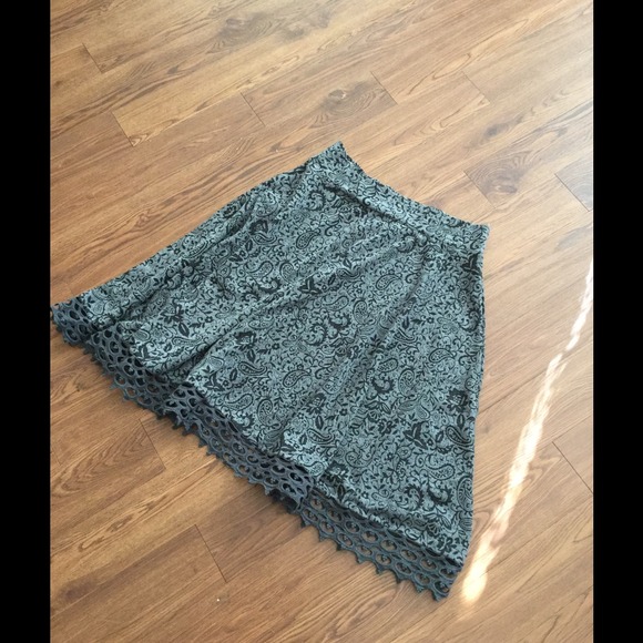 Grey and black printed skirt