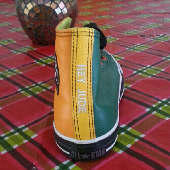 Converse Sneaker - Picture 3 of 3