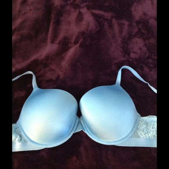 36D Victoria Secret BIOFIT Demi Uplift Bra. Blue.