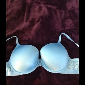 36D Victoria Secret BIOFIT Demi Uplift Bra. Blue.