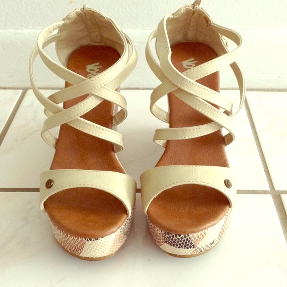 Volcom wedges