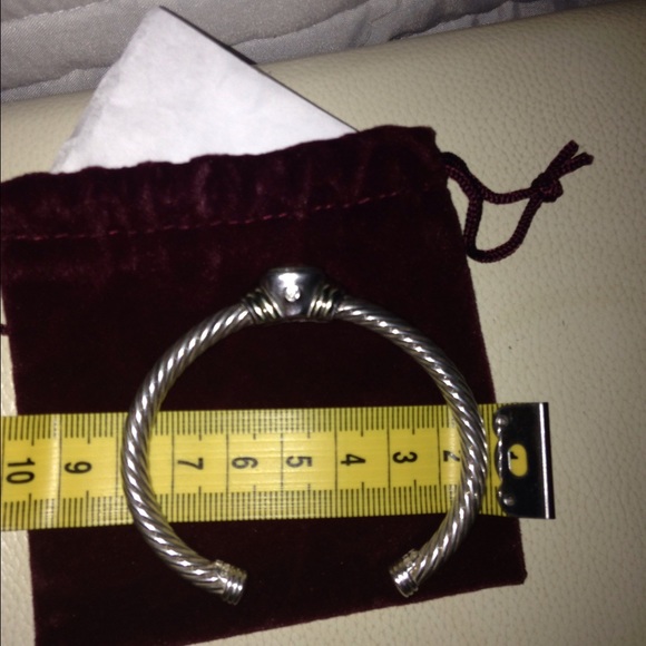 🎉🎉3/3 H.P. David Yurman bangle bracelet🎉🎉 Fab! - Picture 4 of 4