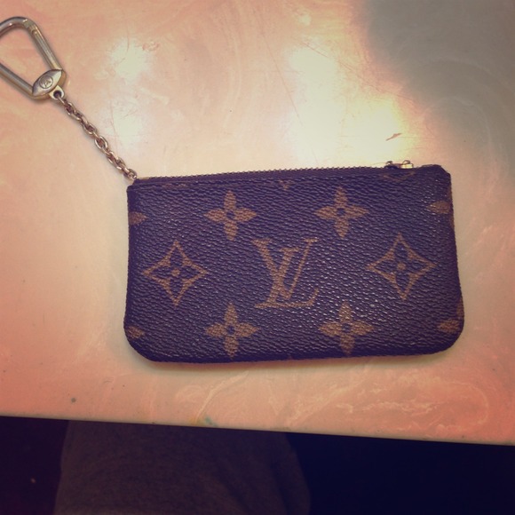 Louis Vuitton Clutches & Wallets - Louis Vuitton keychain/card holder