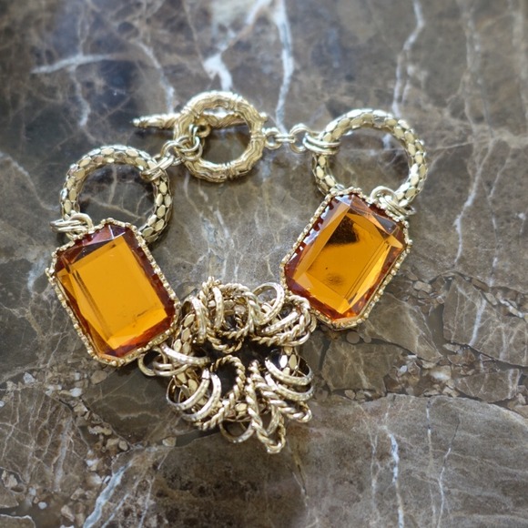 Classy gold bracelet