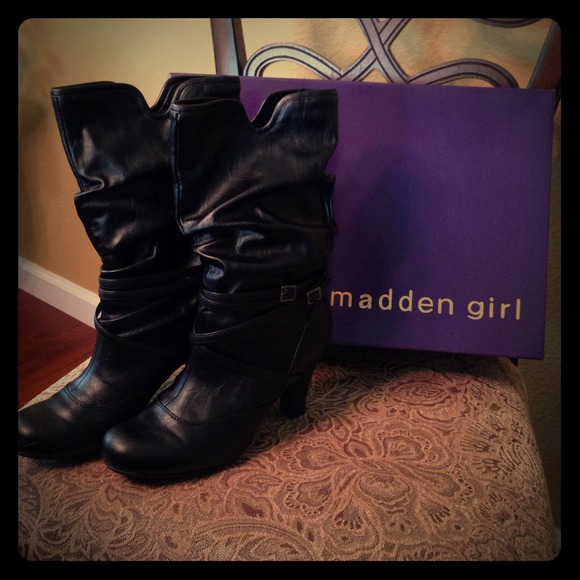 Madden Girl Black Boots 🎉CLEARANCE🎉