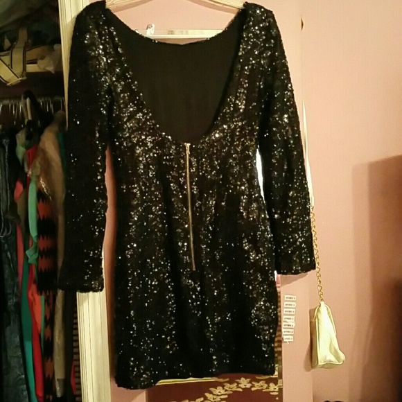 Dress - Picture 2 of 2