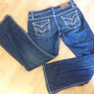 ❤️PRICE REDUCED!❤️ Size 11 Vigoss jeans!