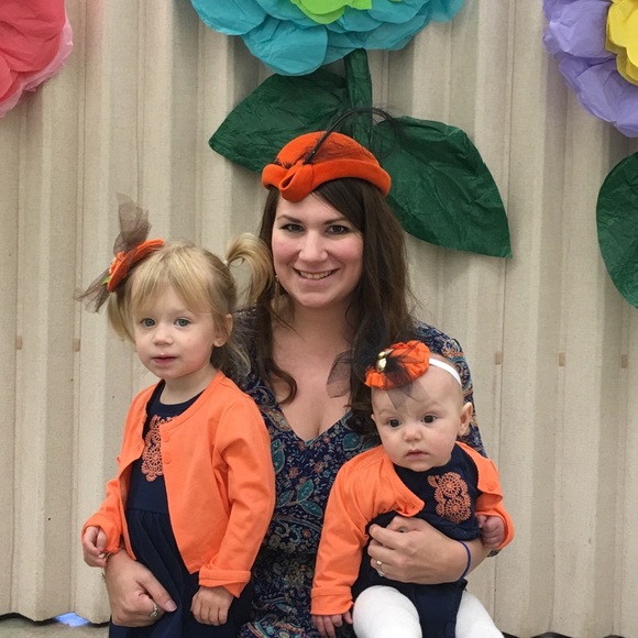 πΈπΈπΈ Meet your seller πΈπΈπΈ - Picture 3 of 4