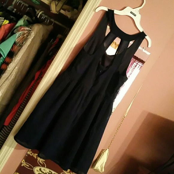 Dress - Picture 2 of 2