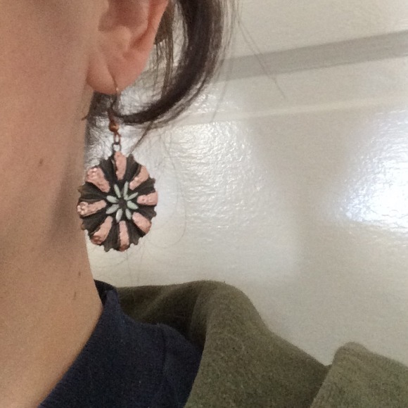 FREE with purchase - comment below - Picture 3 of 3