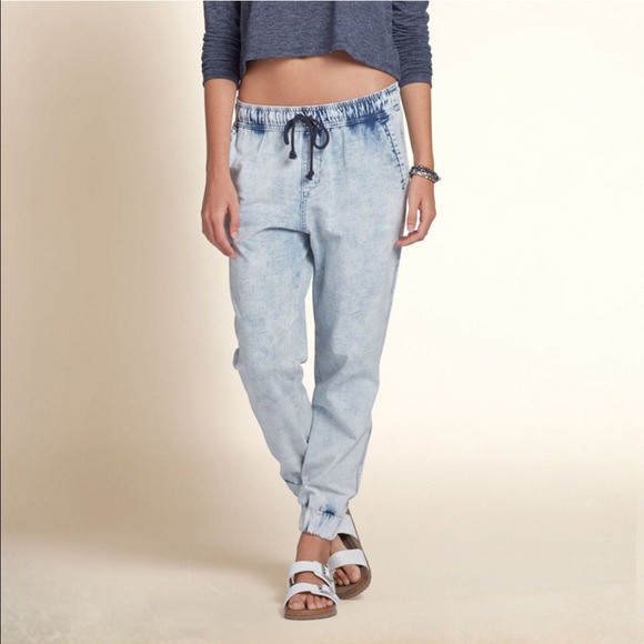 Pants - Light denim jogger pants