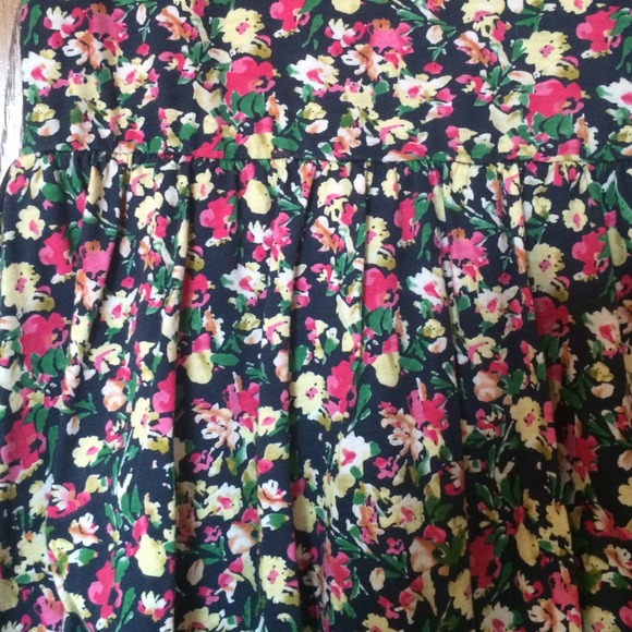 FLOWER DRESS💐 - Picture 2 of 3