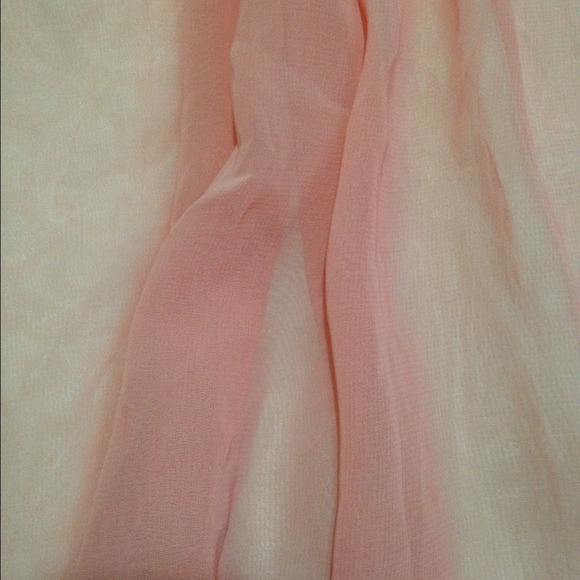 Tops - Picture 4 of 4